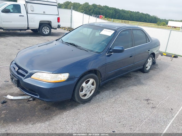 2000 Honda Accord 2.3 Ex მანქანა იყიდება აუქციონზე, vin: 1HGCG5653YA089627, აუქციონის ნომერი: 45856882