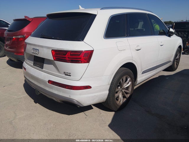 Audi Q7 3.0t Premium 2018 WA1LAAF76JD004420 Image 4