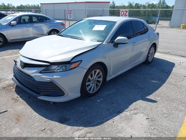 45857005 :رقم المزاد ، 4T1C11AK2PU126391 vin ، 2023 Toyota Camry Le مزاد بيع