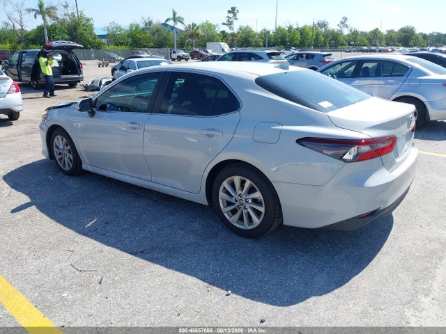 45857005 :رقم المزاد ، 4T1C11AK2PU126391 vin ، 2023 Toyota Camry Le مزاد بيع