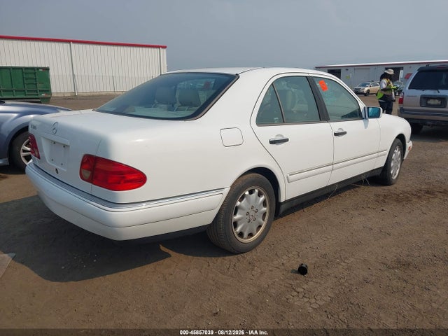 Продажа на аукционе авто 1998 Mercedes-benz E 320, vin: WDBJF65F8WA638243, номер лота: 45857039