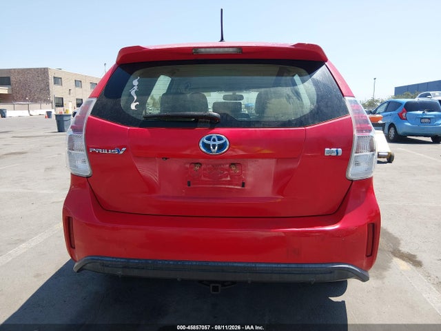 JTDZN3EU4FJ039330 Toyota Prius V Four