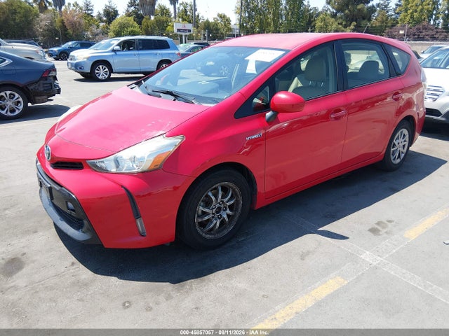 JTDZN3EU4FJ039330 Toyota Prius V Four