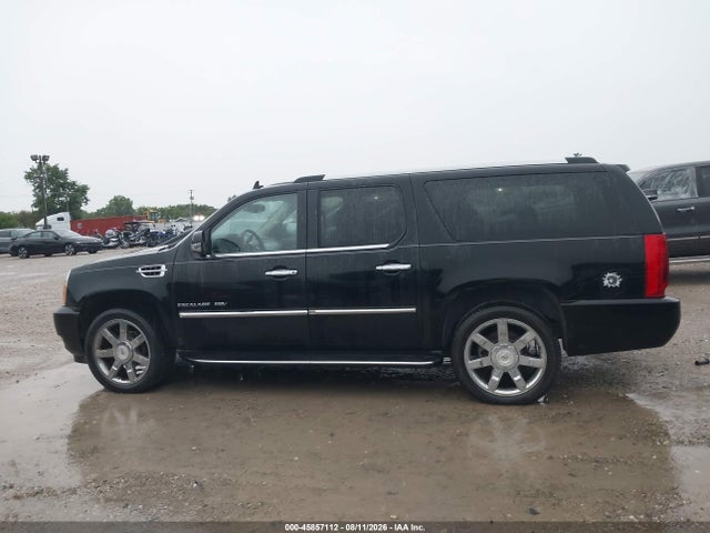 Продажа на аукционе авто 2011 Cadillac Escalade Esv Luxury, vin: 1GYS4HEF3BR356928, номер лота: 45857112