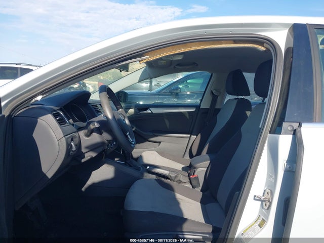 45857146 :رقم المزاد ، 3VW2B7AJ2HM389409 vin ، 2017 Volkswagen Jetta 1.4t S مزاد بيع