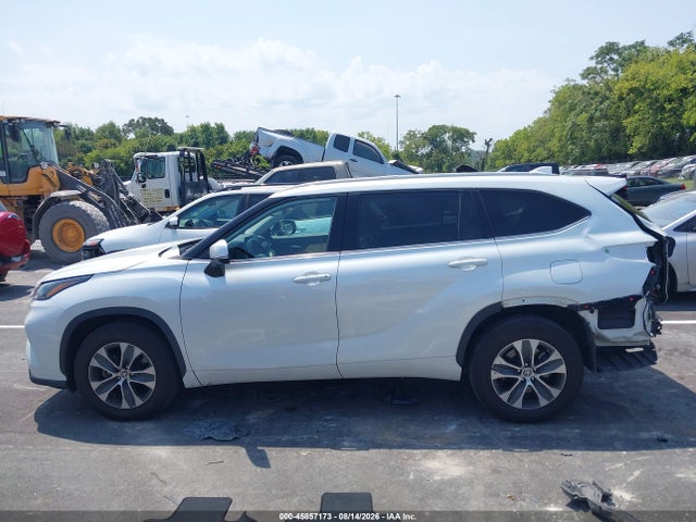 45857173 :رقم المزاد ، 5TDGARAH8NS512341 vin ، 2022 Toyota Highlander Hybrid Xle مزاد بيع