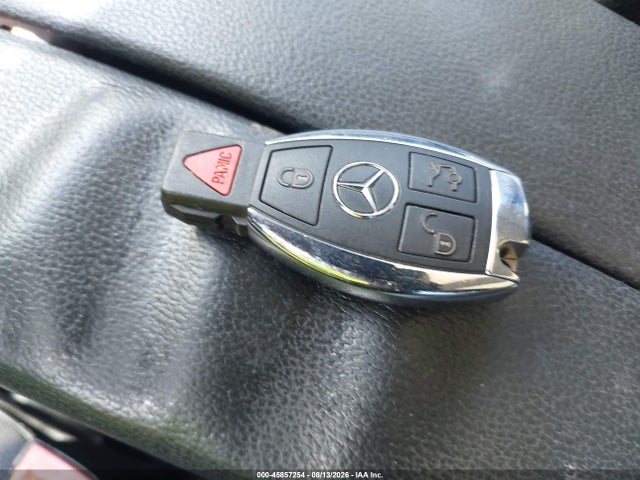 45857254 :رقم المزاد ، WDCGG5GB7BF648055 vin ، 2011 Mercedes-benz Glk 350 مزاد بيع