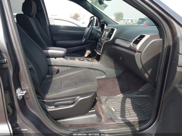 1C4RJEAGXGC457985 Jeep Grand Cherokee Laredo