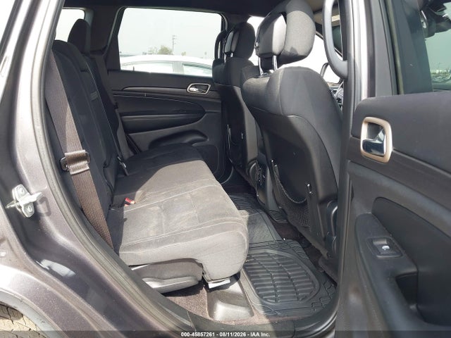 1C4RJEAGXGC457985 Jeep Grand Cherokee Laredo