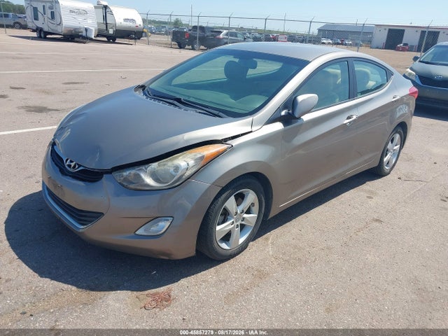 Продажа на аукционе авто 2013 Hyundai Elantra Gls, vin: 5NPDH4AE8DH227814, номер лота: 45857279