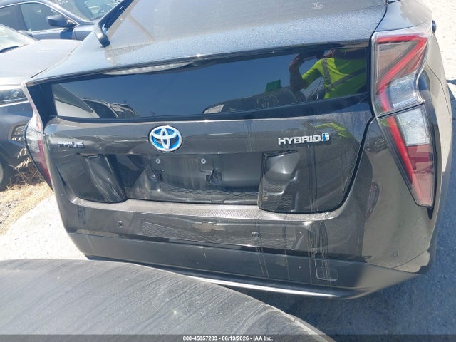 Toyota Prius Two 2018 JTDKBRFU0J3080725 Image 16