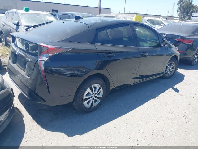 Toyota Prius Two 2018 JTDKBRFU0J3080725 Image 4