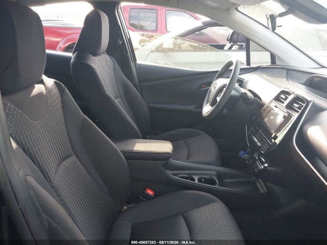 Toyota Prius Two 2018 JTDKBRFU0J3080725 Image 5