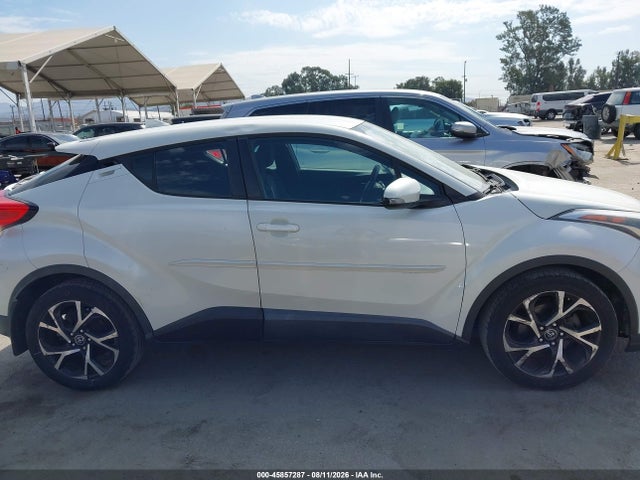 NMTKHMBX7JR045288 Toyota C-HR XLE