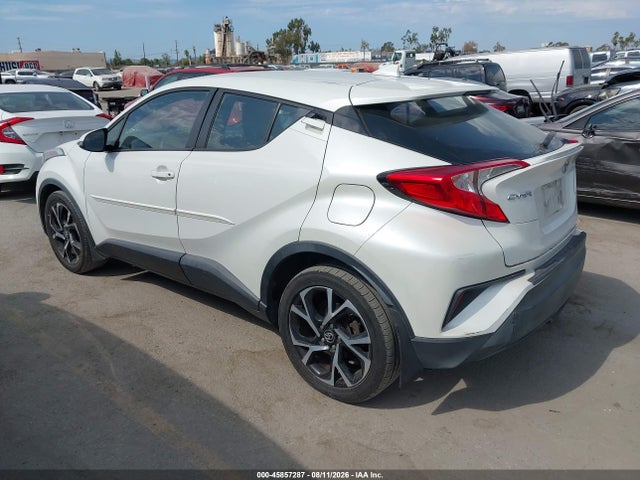 NMTKHMBX7JR045288 Toyota C-HR XLE