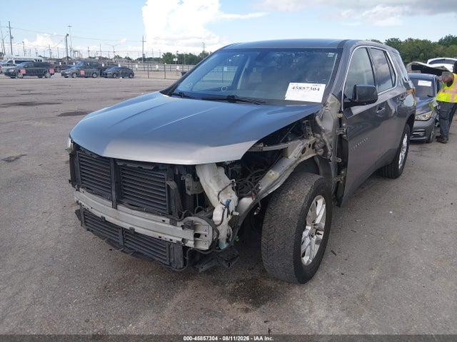 Chevrolet Traverse Ls 2019 1GNERFKW9KJ119041 Image 2