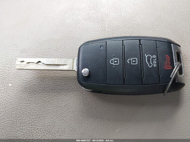 45857327 :رقم المزاد ، 5XYPGDA58GG110584 vin ، 2016 Kia Sorento 3.3l Lx مزاد بيع