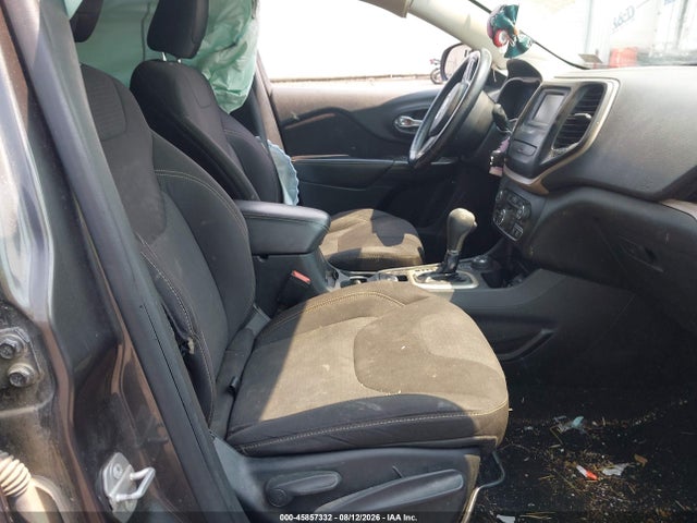 45857332 :رقم المزاد ، 1C4PJMCS8FW577641 vin ، 2015 Jeep Cherokee Latitude مزاد بيع
