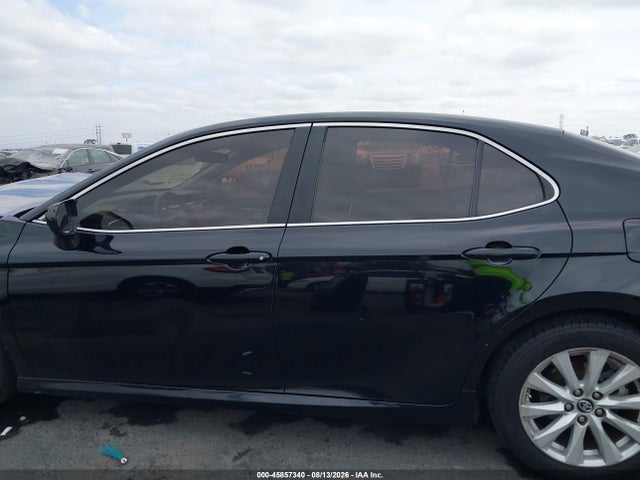 Toyota CAMRY LE 2018 4T1B11HK0JU608947 Image 14