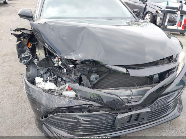 Toyota CAMRY LE 2018 4T1B11HK0JU608947 Image 6
