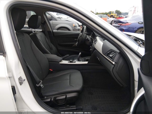 BMW 320i Xdrive 2015 WBA3C3G57FNS76479 Image 5