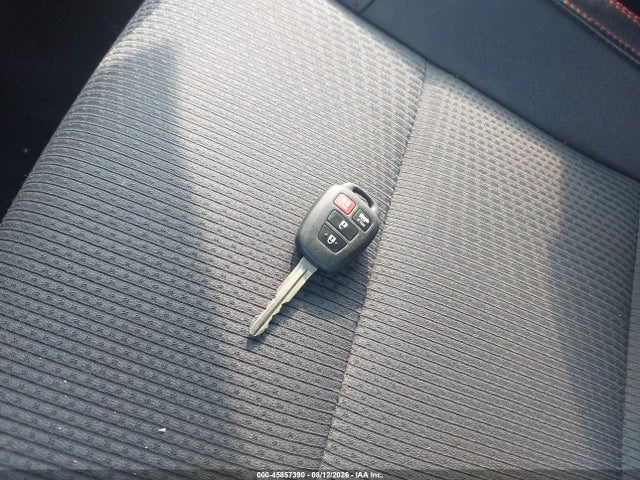 45857390 :رقم المزاد ، 4T1BF1FK6GU232963 vin ، 2016 Toyota Camry Se مزاد بيع