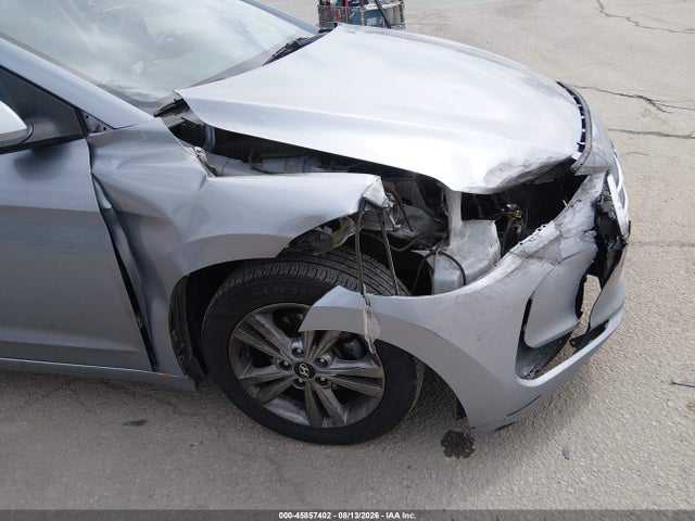 5NPD84LF0HH157575 Hyundai ELANTRA SE