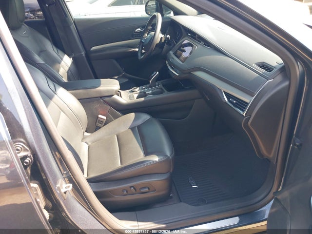2020 Cadillac Xt4 Fwd Premium Luxury მანქანა იყიდება აუქციონზე, vin: 1GYFZCR43LF067680, აუქციონის ნომერი: 45857437