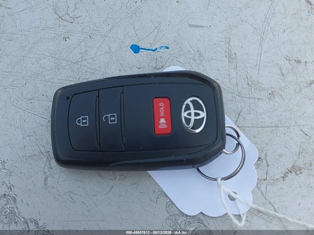 45857612 :رقم المزاد ، 7MUEAAAG8NV022472 vin ، 2022 Toyota Corolla Cross Xle مزاد بيع