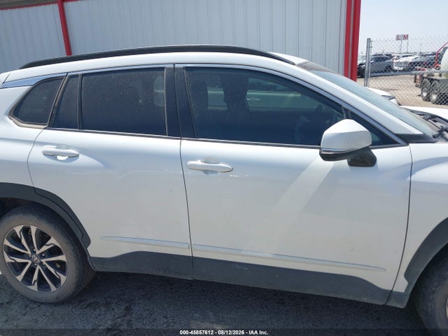 45857612 :رقم المزاد ، 7MUEAAAG8NV022472 vin ، 2022 Toyota Corolla Cross Xle مزاد بيع