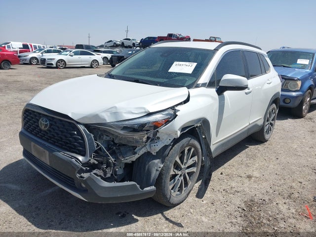 45857612 :رقم المزاد ، 7MUEAAAG8NV022472 vin ، 2022 Toyota Corolla Cross Xle مزاد بيع
