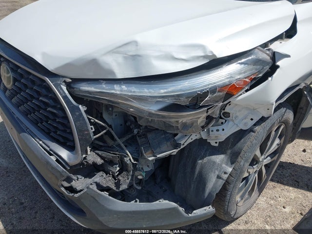 45857612 :رقم المزاد ، 7MUEAAAG8NV022472 vin ، 2022 Toyota Corolla Cross Xle مزاد بيع