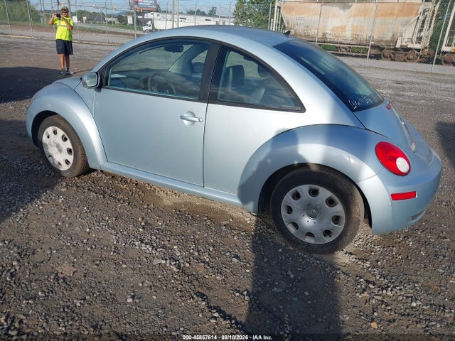 45857614 :رقم المزاد ، 3VWPG3AGXAM017441 vin ، 2010 Volkswagen New Beetle 2.5l مزاد بيع