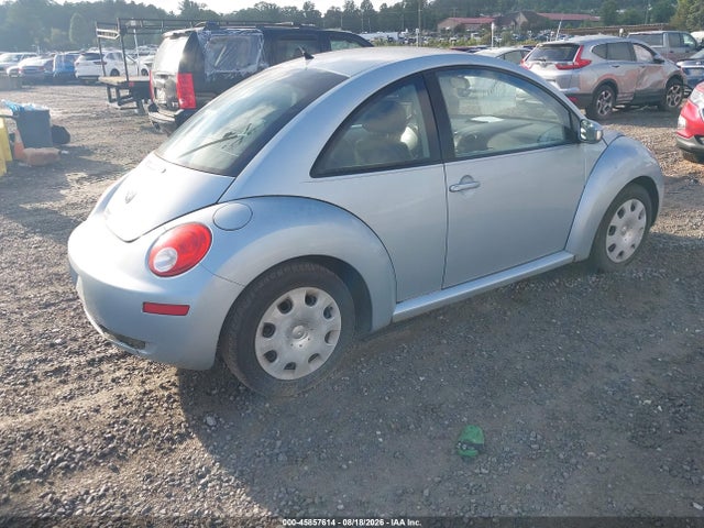 45857614 :رقم المزاد ، 3VWPG3AGXAM017441 vin ، 2010 Volkswagen New Beetle 2.5l مزاد بيع