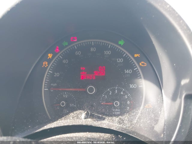 45857614 :رقم المزاد ، 3VWPG3AGXAM017441 vin ، 2010 Volkswagen New Beetle 2.5l مزاد بيع