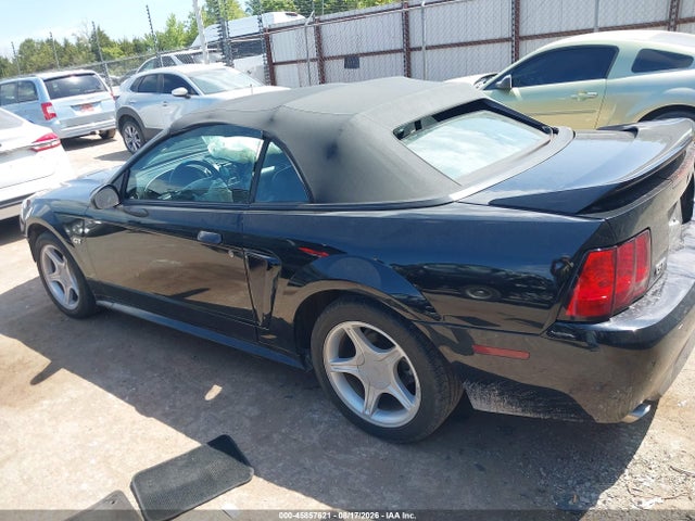 2000 Ford Mustang Gt მანქანა იყიდება აუქციონზე, vin: 1FAFP45X2YF110081, აუქციონის ნომერი: 45857621
