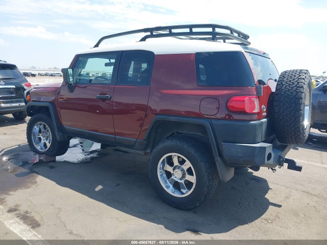 45857637 :رقم المزاد ، JTEBU11F88K005268 vin ، 2008 Toyota Fj Cruiser مزاد بيع