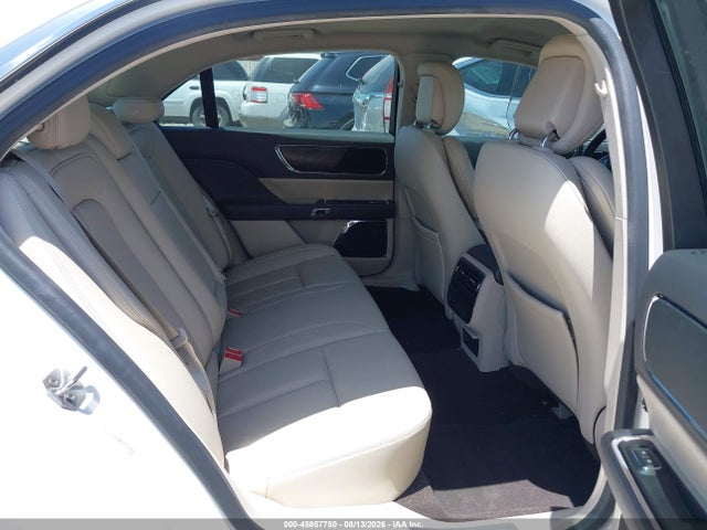 Lincoln Continental Premiere 2018 1LN6L9PKXJ5616737 Image 8