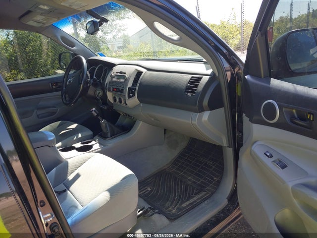 2010 Toyota Tacoma მანქანა იყიდება აუქციონზე, vin: 5TEUX4EN2AZ676475, აუქციონის ნომერი: 45857753