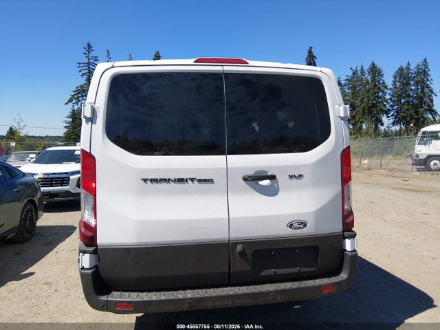 1FBAX2YG4TKA51978 Ford Transit-350 Passenger Van Xlt