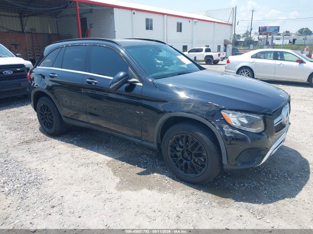 2017 Mercedes-benz Glc 300 4matic მანქანა იყიდება აუქციონზე, vin: WDC0G4KB7HF149543, აუქციონის ნომერი: 45857792