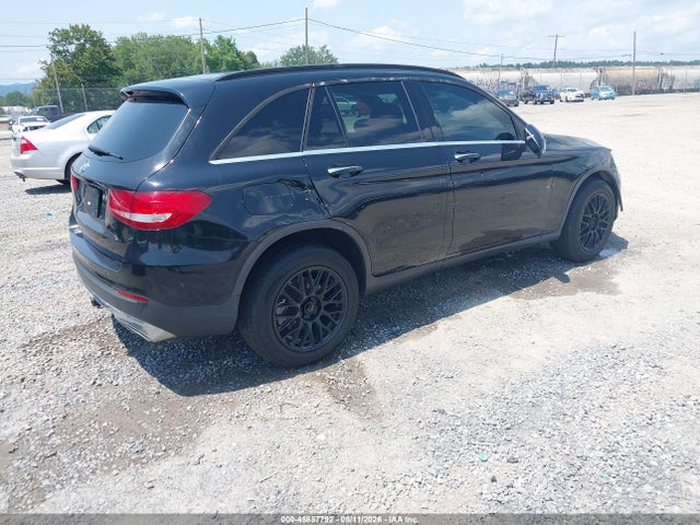 2017 Mercedes-benz Glc 300 4matic მანქანა იყიდება აუქციონზე, vin: WDC0G4KB7HF149543, აუქციონის ნომერი: 45857792