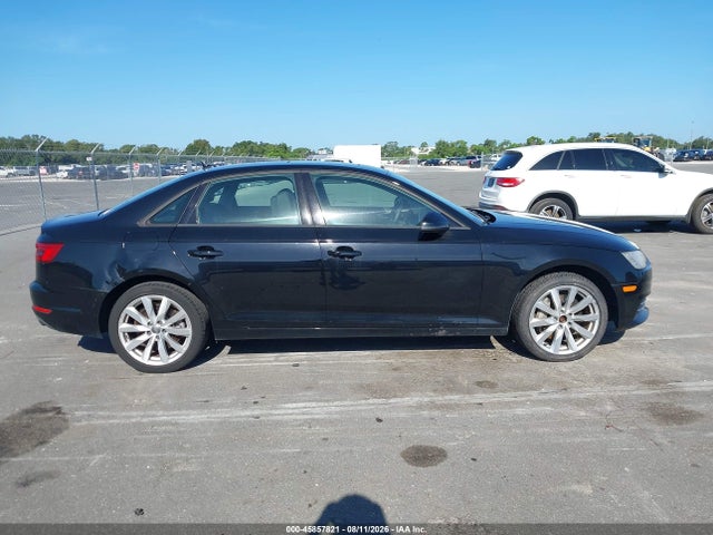 Продажа на аукционе авто 2017 Audi A4 Premium, vin: WAUANAF42HN032434, номер лота: 45857821