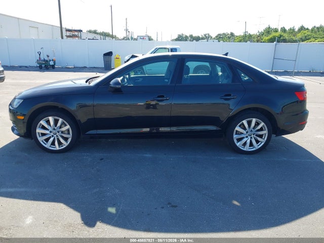 Продажа на аукционе авто 2017 Audi A4 Premium, vin: WAUANAF42HN032434, номер лота: 45857821