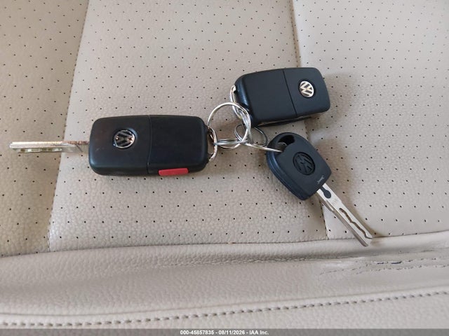 Продажа на аукционе авто 2016 Volkswagen Tiguan R-line, vin: WVGAV7AX5GW060871, номер лота: 45857835