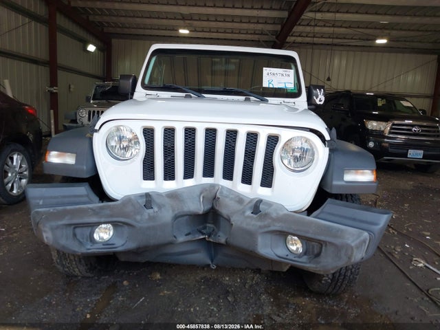 45857838 :رقم المزاد ، 1C4HJXDG2JW124639 vin ، 2018 Jeep Wrangler Unlimited Sport S 4x4 مزاد بيع