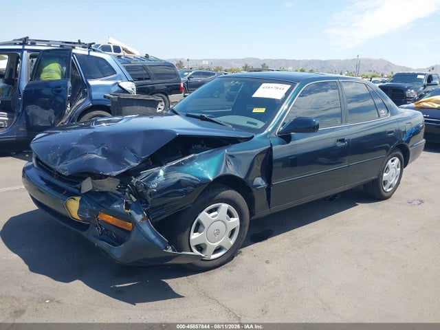 1995 Toyota Camry Le მანქანა იყიდება აუქციონზე, vin: 4T1GK12E1SU097935, აუქციონის ნომერი: 45857844