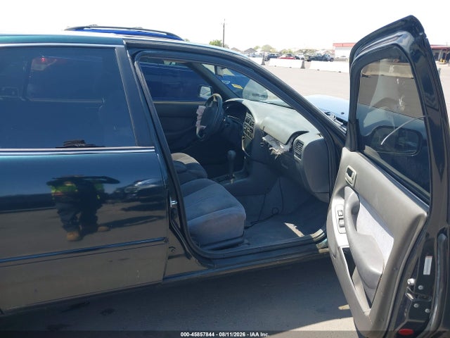 1995 Toyota Camry Le მანქანა იყიდება აუქციონზე, vin: 4T1GK12E1SU097935, აუქციონის ნომერი: 45857844