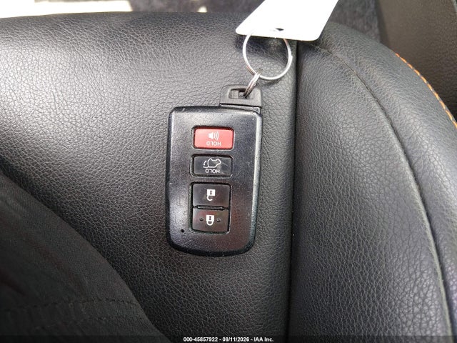45857922 :رقم المزاد ، 2T3NFREV6HW338099 vin ، 2017 Toyota Rav4 Se مزاد بيع