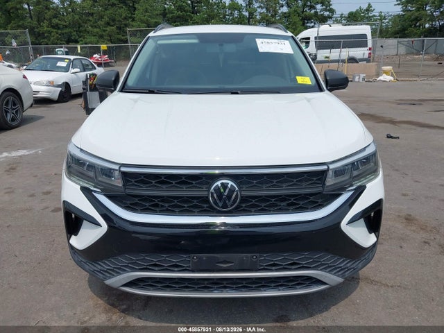 Продажа на аукционе авто 2022 Volkswagen Taos 1.5t S, vin: 3VVAX7B24NM051532, номер лота: 45857931